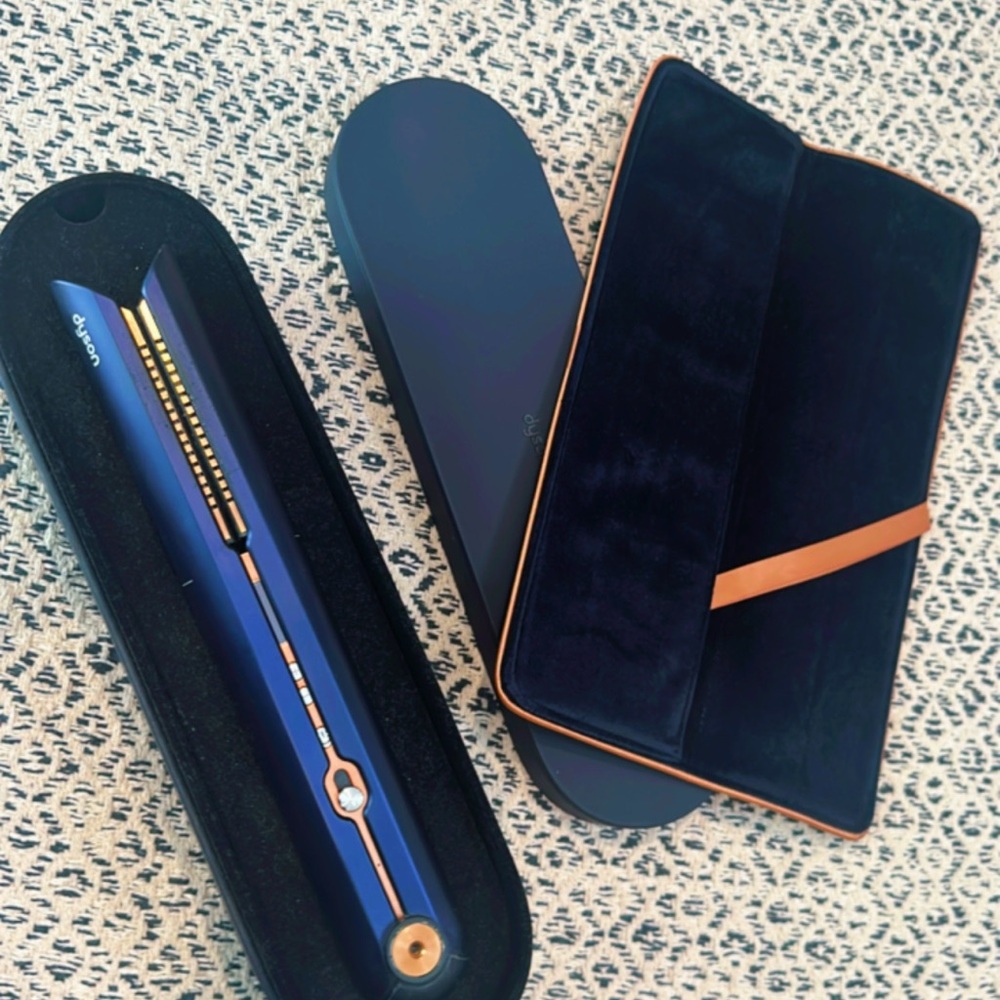 Dyson Blue Hair Straightener with Case